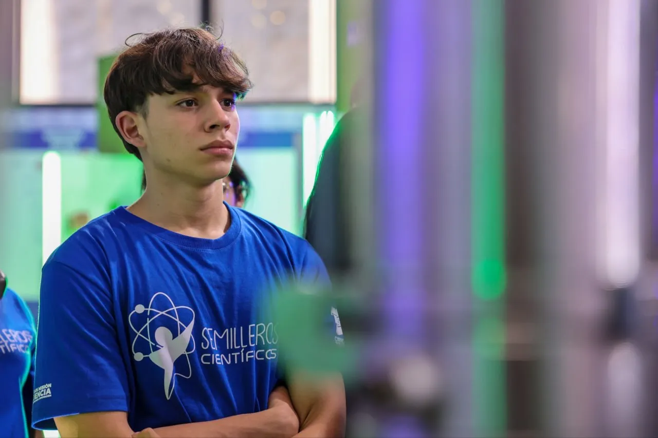 Miguel Vergel consigue Gold Honour en competencia internacional de astronomia 1