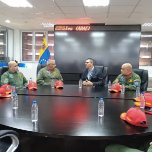 ABAE y Aviación Militar Bolivariana fortalecen cooperación estratégica en el ámbito espacial (10)