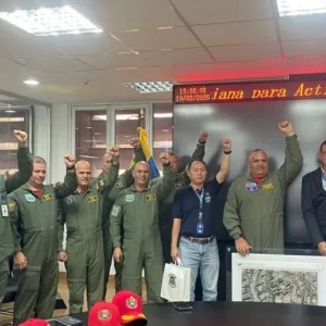 ABAE y Aviación Militar Bolivariana fortalecen cooperación estratégica en el ámbito espacial (8)