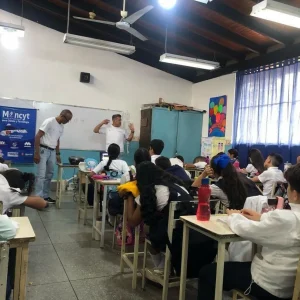 El Programa Nacional Semillero Científico realiza Ciclo Formativo en Robótica en la Escuela Nacional Bolivariana CIUDAD VARYNÁ (3)