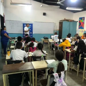 El Programa Nacional Semillero Científico realiza Ciclo Formativo en Robótica en la Escuela Nacional Bolivariana CIUDAD VARYNÁ (6)