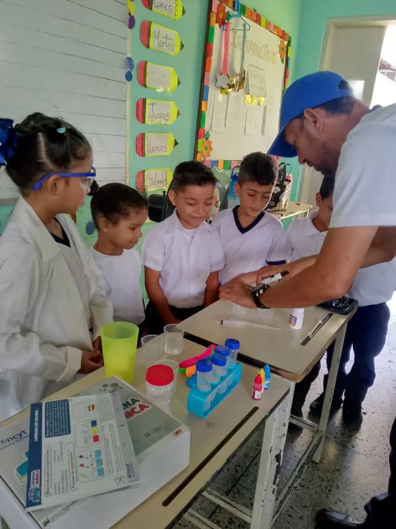Estudiantes despiertan vocaciones cientificas en Cojedes 3
