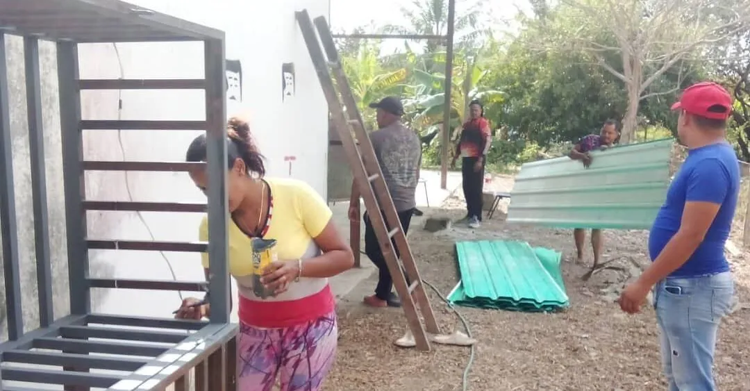 Mincyt y pueblo barines avanzan en la recuperacion del Infocentro Comunal Hugo Chavez 3