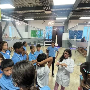 Semilleros Científicos de La Guaira exploran el mundo de la ciencia y la tecnología (2)