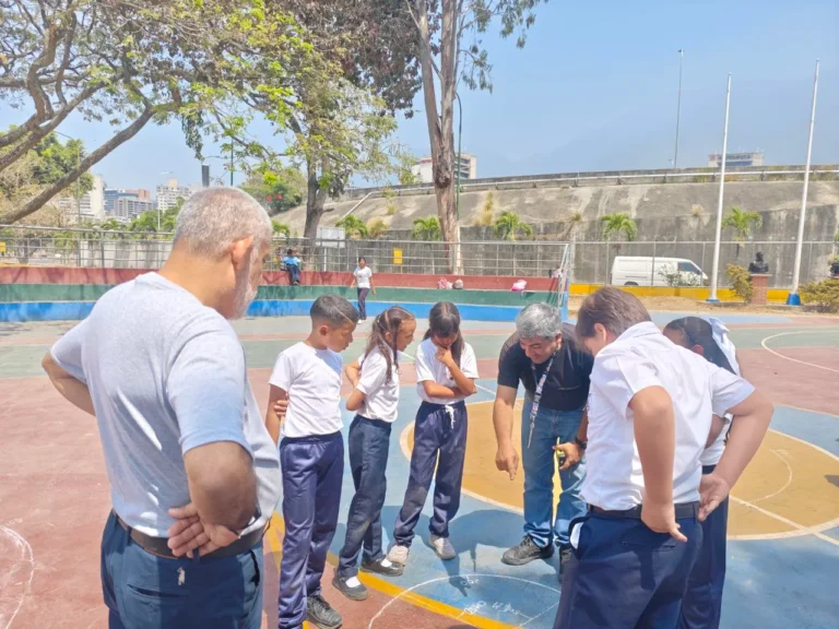Celebración del Día Internacional de las Matemáticas con el ejercicio “Descubriendo el número π” 2 5091380127216021662_11zon