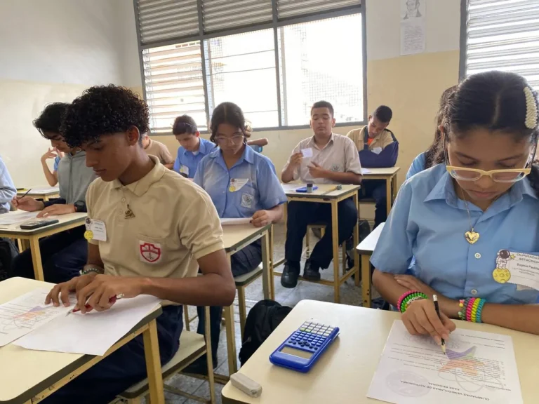 Estudiantes de Aragua listos para II fase de la Olimpiada Venezolana de Astronomía 2025 4 4940476945192300669_11zon