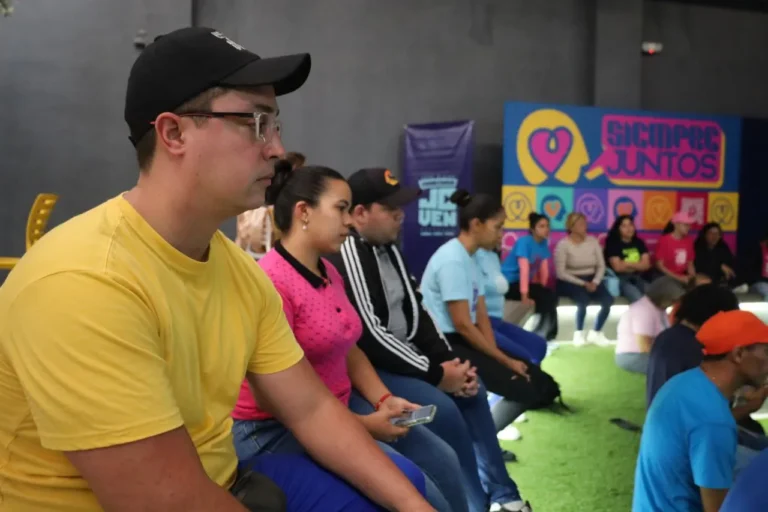 El legado científico de Humberto Fernández-Morán como inspiración para la juventud venezolana 8 4958643248105107045_11zon