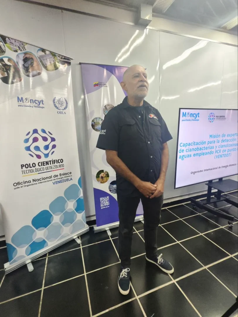 Polo Científico recibe a participantes del curso de capacitación para la detección y cuantificación de cianobacterias y cianotoxinas en cuerpos de agua