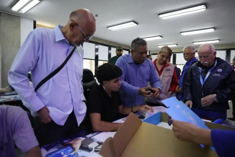 Miranda | Gobierno Nacional inaugura Mega Núcleo de Robótica Educativa para beneficio de más de 3 mil jóvenes 6 robotica