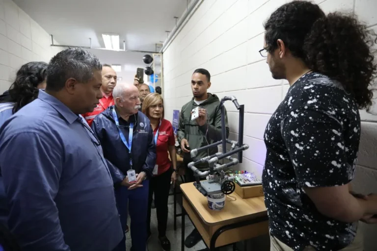 Miranda | Gobierno Nacional inaugura Mega Núcleo de Robótica Educativa para beneficio de más de 3 mil jóvenes 4 robotica