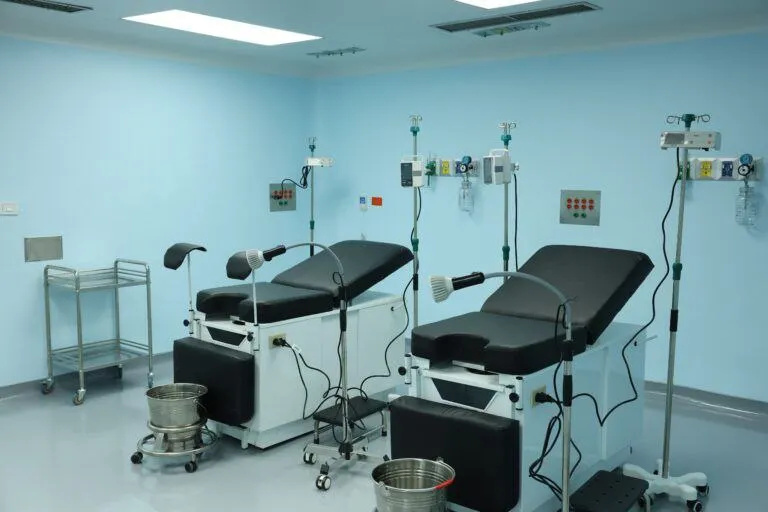 Gobierno venezolano entrega modernizado Materno Infantil del Este a la comunidad de Petare 7 Presidente Maduro entrega Hospital Materno Infantil Dr. Joel Valencia Parparcén en Petare