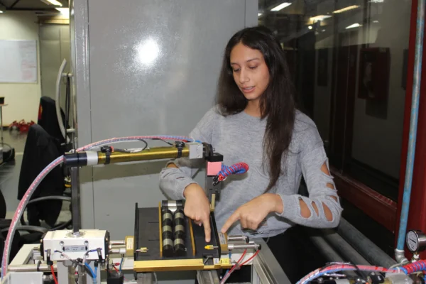 Retrofit en la Estación Neumática UNIT PN-2800: Hacia una Optimización Integral 1 Visita de los ganadores de las olimpiadas (18)_11_11zon