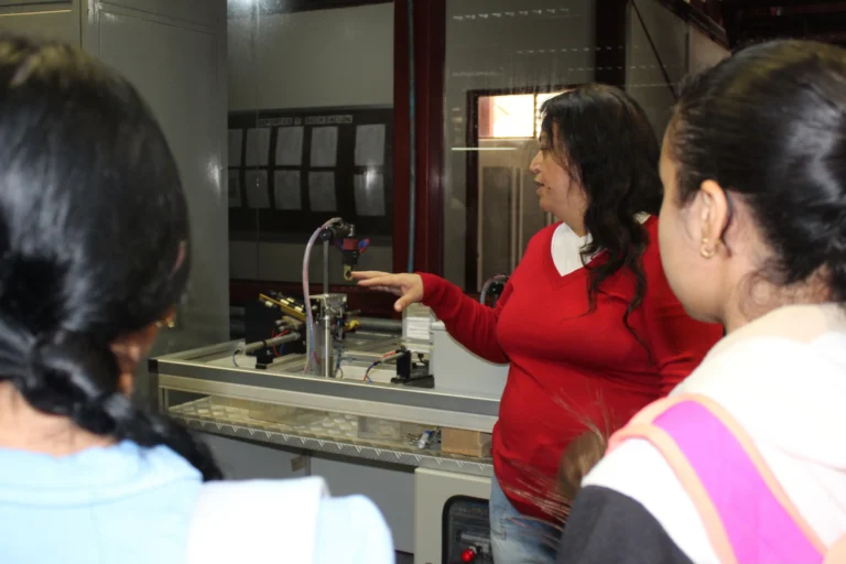 Visita de los ganadores de las olimpiadas (32)_25_11zon