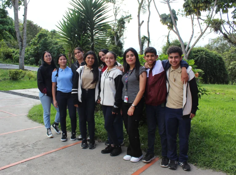 Visita de los ganadores de las olimpiadas (48)_41_11zon
