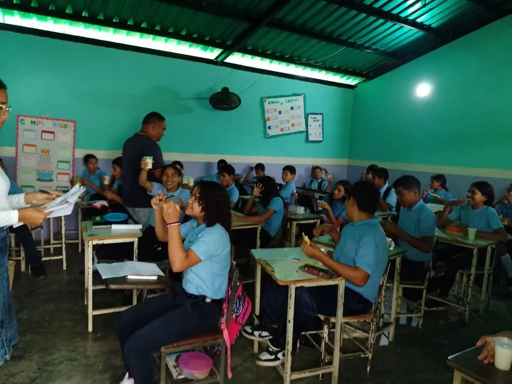 Estudiantes descubren la ciencia a través de experiencias prácticas en Cojedes 2 Estudiantes descubren la ciencia a traves de experiencias practicas en Cojedes