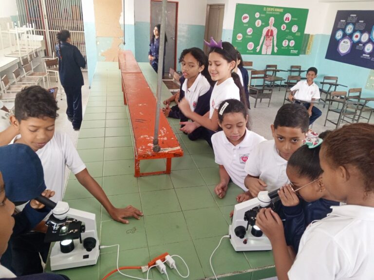 Polo va a la Escuela continua llevando ciencia y tecnología a Caucagüita 3 U.E.P Padre Joaquín López, Fe y Alegría (29)