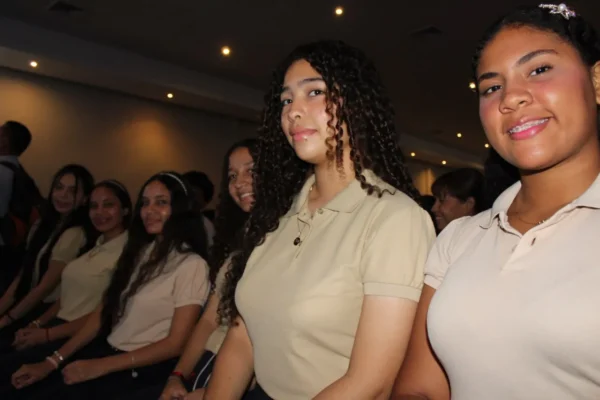 Arranca la Expoferia de Oportunidades de Estudio 2025 en el estado Monagas 2 expoferia de monagas (10)