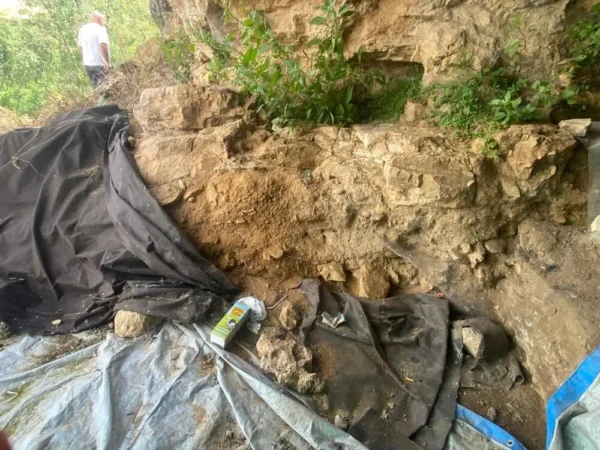 Yacimiento arqueológico con huella Neandertal es afectado por basura