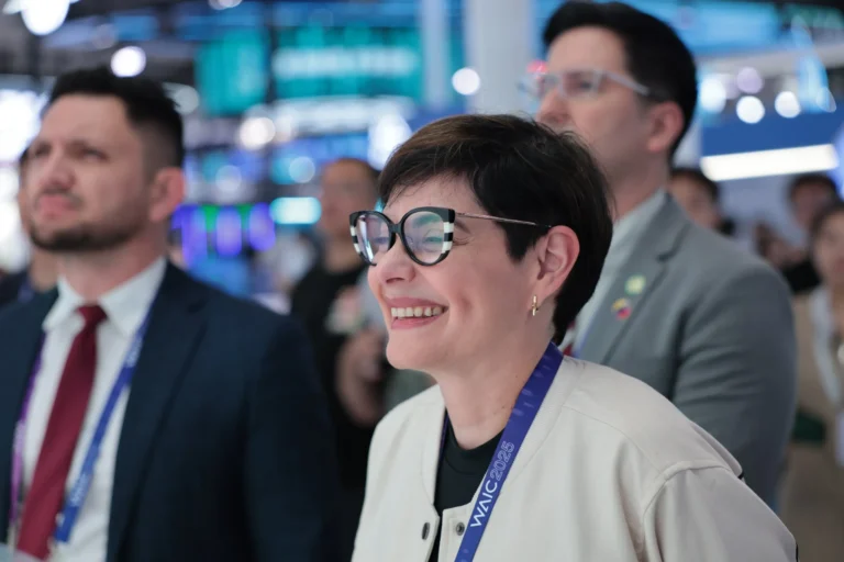 Delegación venezolana comparte avances en materia de IA con iFLYTEK (6)