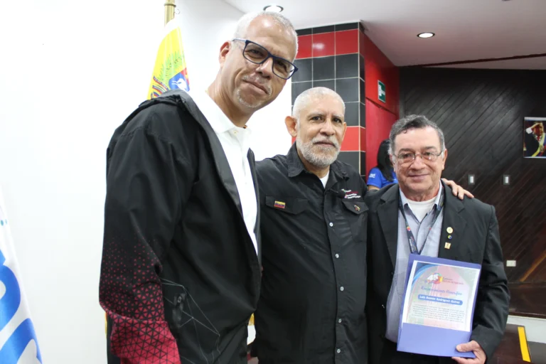 entrega de reconocimiento (4)
