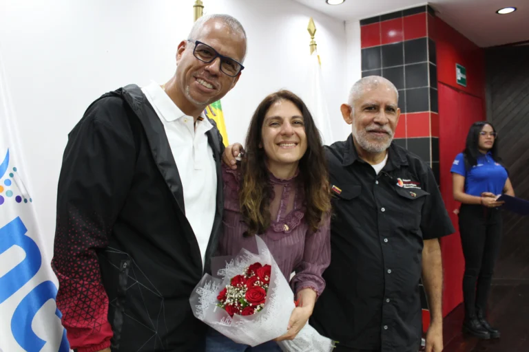 entrega de reconocimiento (7)