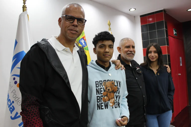 entrega de reconocimiento (9)