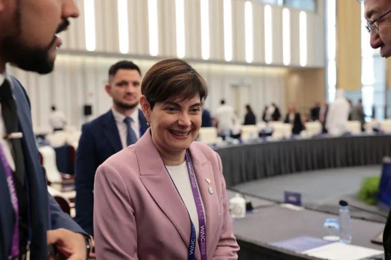 Ministra Gabriela Jiménez resalta importancia de crear instancia para la gobernanza global en materia de IA
