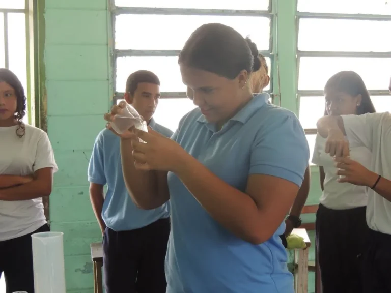 Semilleros científicos de Yaracuy exploran sobre astronomía y ciencias naturales