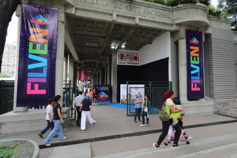 Venezuela celebra la literatura y la ciencia en la Feria Internacional del Libro 2025