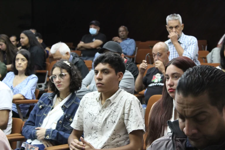 Estudiantes de química de la UNETRANS presentan sus informes finales de pasantías en auditorio de la FIIIDT 14 unetrans pasantias (2)