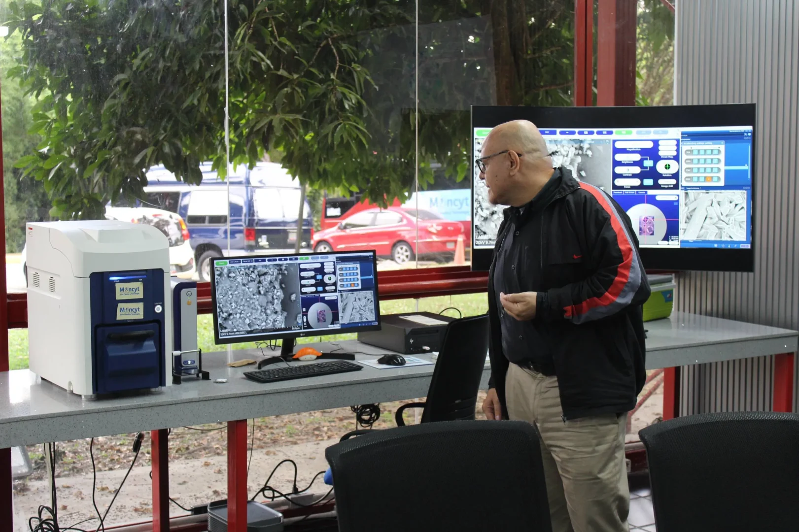 Visita de la UVH (6)