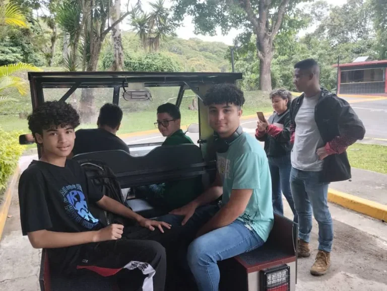 visita de la embajada cubana (16)