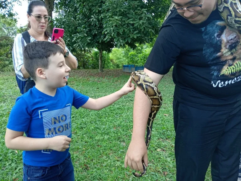 visita de la embajada cubana (28)