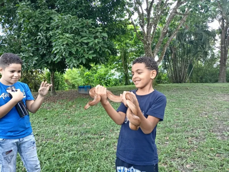 visita de la embajada cubana (32)