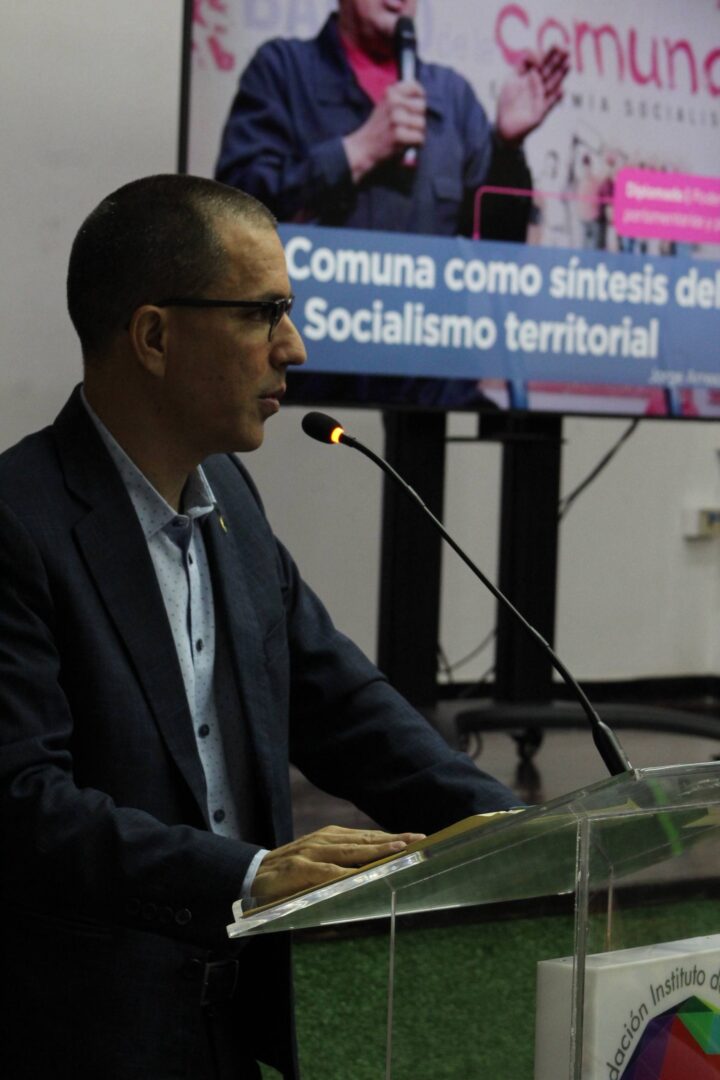 Arreaza: Hacer una ciencia "otra" exige oír al territorio, a sus habitantes y al modelo resultante de su propia realidad e historia 2 4978802901178321855
