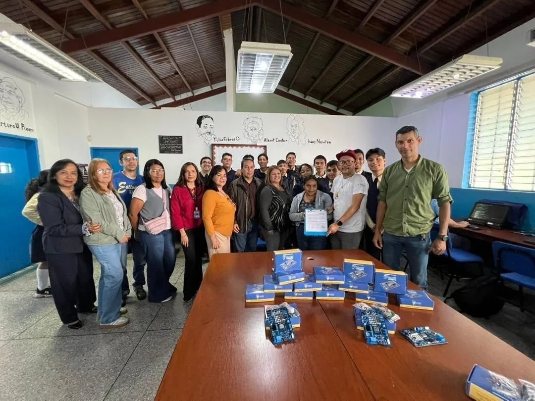 Programa Semilleros Cientificos impulsa la robotica y la electronica en escuelas tecnicas del pais 5