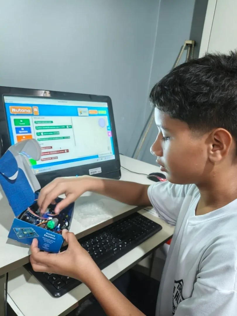 Programa Semilleros Cientificos impulsa la robotica y la electronica en escuelas tecnicas del pais 6