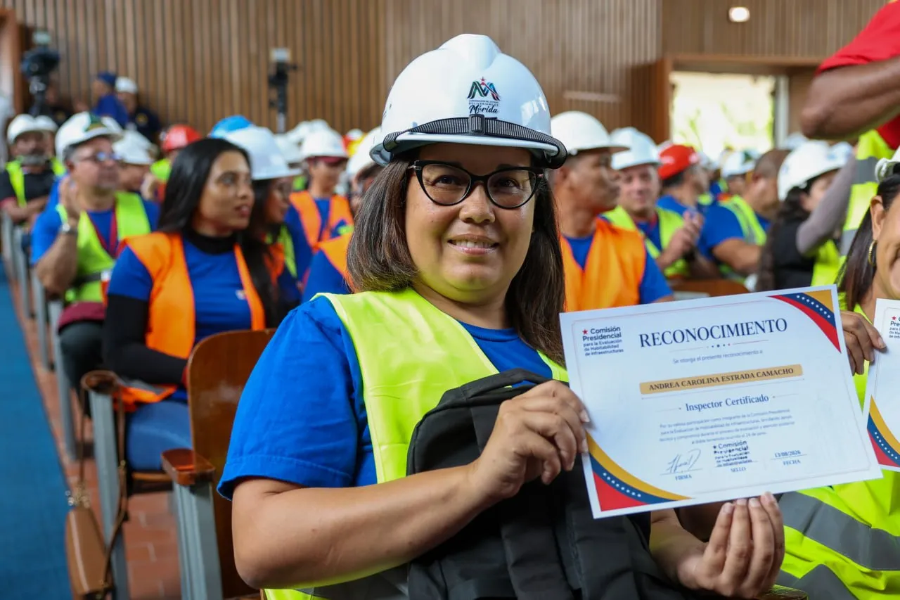 Comision Presidencial reconocio la labor de mas de 560 ingenieros desplegados tras eventos sismicos 8