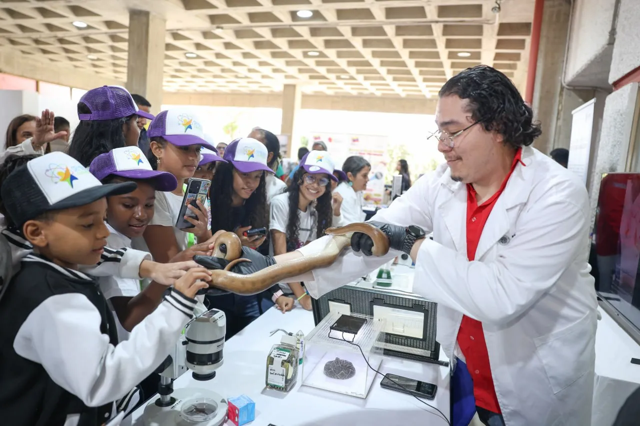 Mincyt inicio el Plan Vacaciones Cientificas y Tecnologicas 2026 para mas de 6 mil ninos y jovenes 6