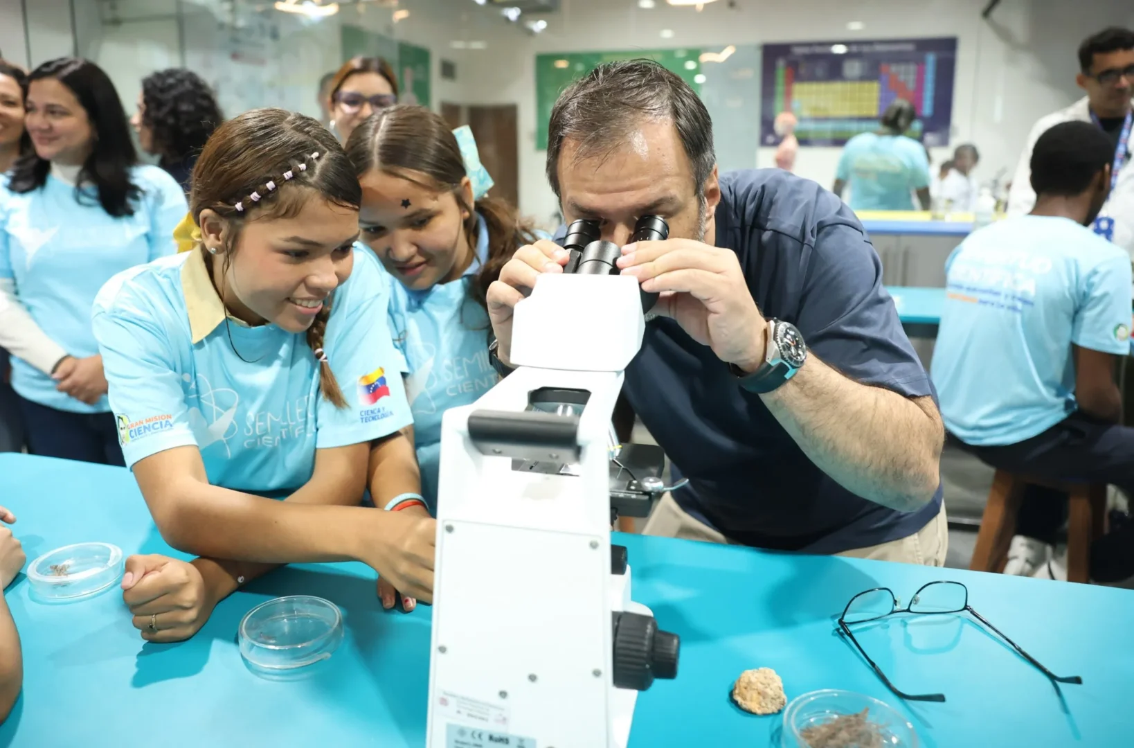 Inauguran nuevo Centro Didactico para la Ensenanza de las Ciencias en Catia La Mar 12