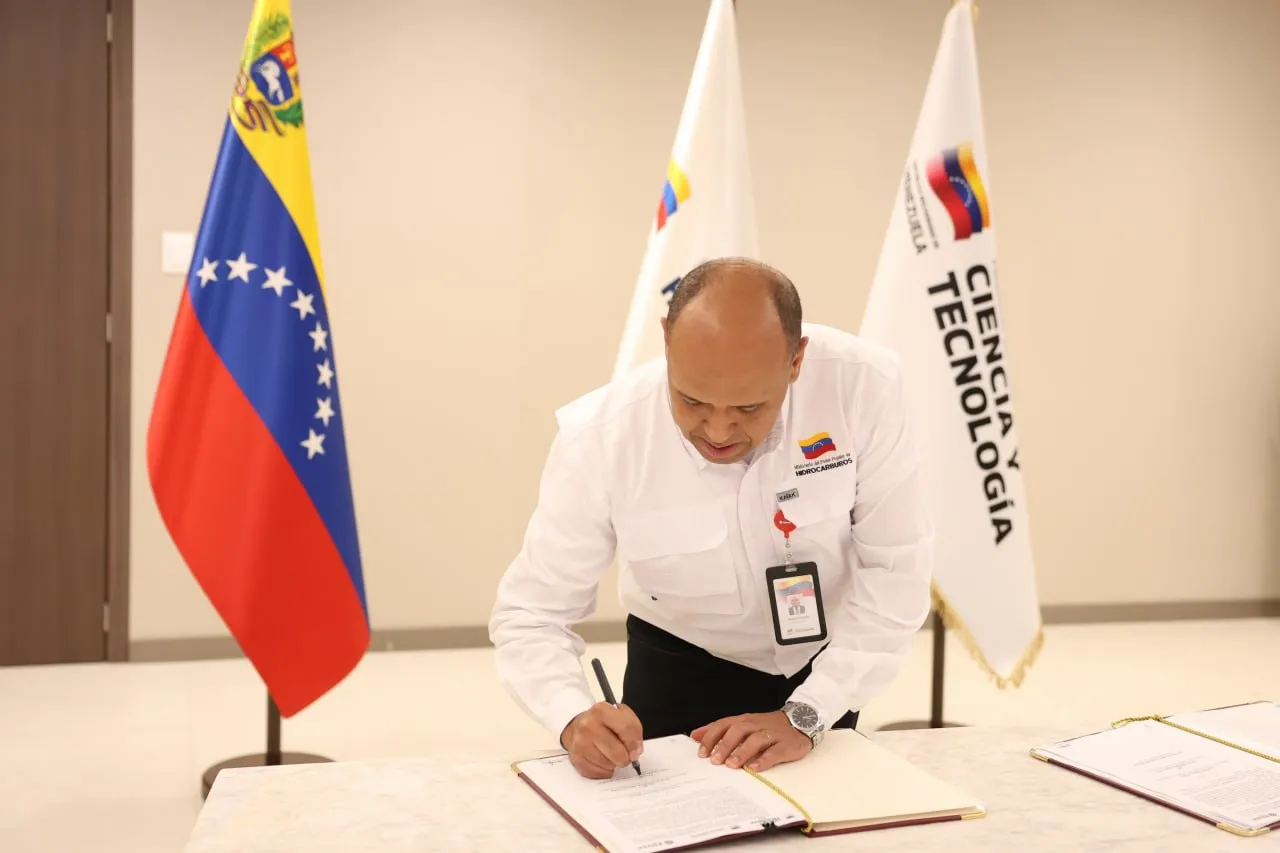 Mincyt y MinHidrocarburos suscriben convenio para potenciar el desarrollo energetico nacional 4