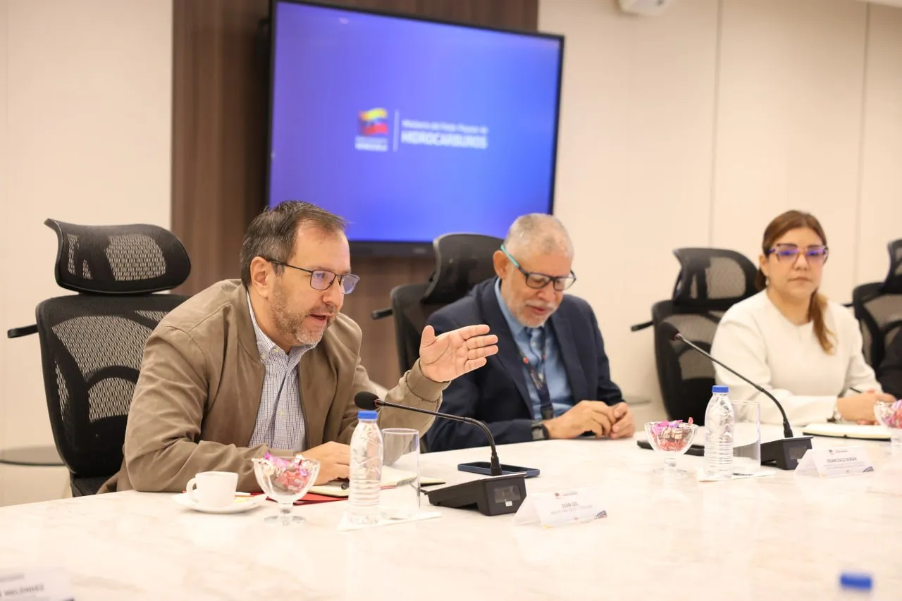 Mincyt y MinHidrocarburos suscriben convenio para potenciar el desarrollo energetico nacional 6