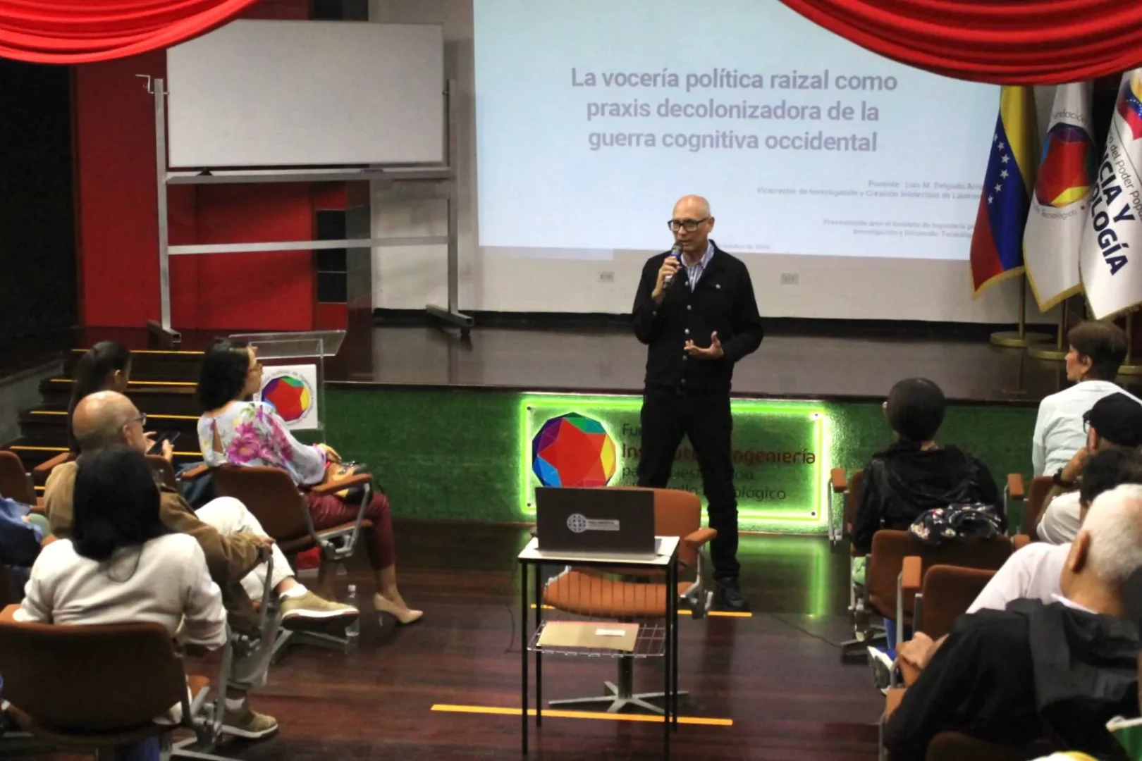 Promueven el debate sobre afroepistemologia y pensamiento descolonial en el Instituto de Ingenieria 2